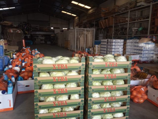 El Ayuntamiento de Puerto Lumbreras abastece de alimentos y productos básicos a más de 200 familias en situación de vulnerabilidad ante el Estado de Alarma - 3, Foto 3