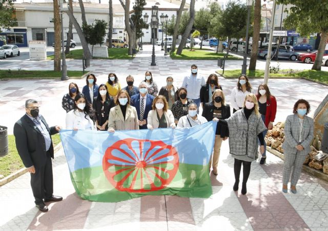 La Comunidad reafirma su compromiso con la inclusión social del pueblo gitano y su cultura - 1, Foto 1