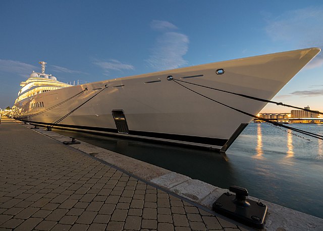 yate más grande del mundo, Foto 1