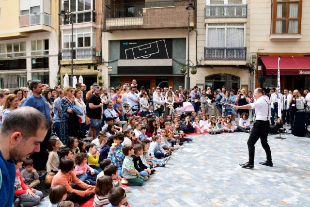La magia hechiza Cartagena con trucos y espectáculos a pie de calle - 1, Foto 1