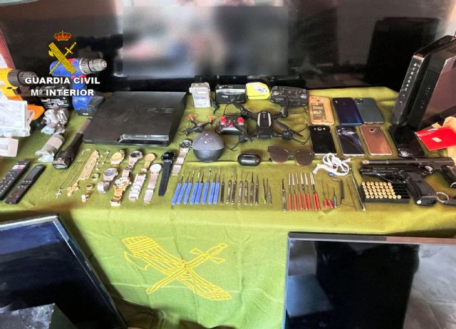 La Guardia Civil detiene a un joven y experimentado delincuente que se valía de herramientas de cerrajería para robar en viviendas y comercios de Águilas - 1, Foto 1