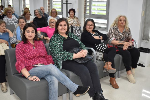 Las personas mayores ya disfrutan de una nueva Semana Cultural en su centro social - 1, Foto 1