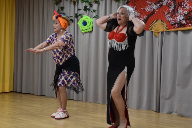 Las personas mayores ya disfrutan de una nueva Semana Cultural en su centro social - 3, Foto 3