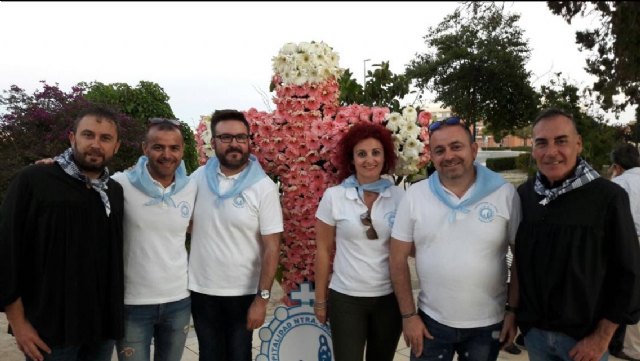 La delegación de Lourdes de Totana participó en la tradición de la Cruz en Muchamiel (Alicante), Foto 1