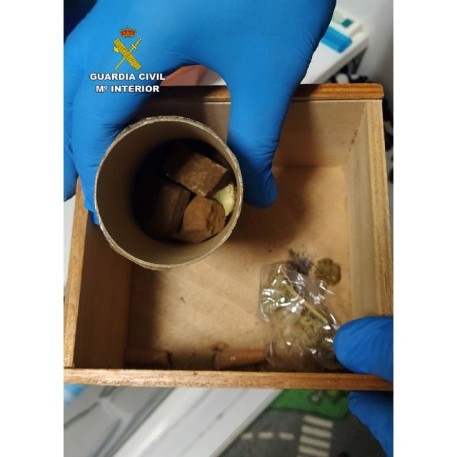 La Guardia Civil desmantela un tránsito de droga desde Murcia hasta Asturias - 2, Foto 2