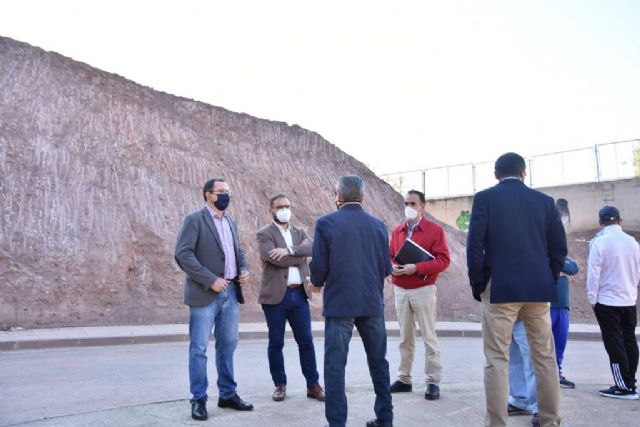 Finalizan los trabajos de emergencia para consolidar el talud de la Calle Abellaneda - 1, Foto 1