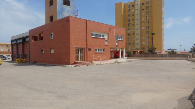 Los vecinos exigen a la Comunidad Autónoma un parque de bomberos moderno y adaptado a las necesidades de La Manga - 1, Foto 1