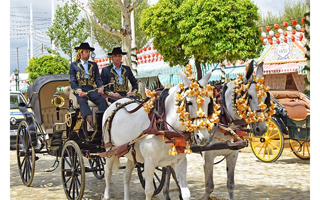 El tradicional Paseo de Caballos y Enganches es uno de los espectáculos más hermosos de la Real Feria de Abril de Sevilla - 1, Foto 1
