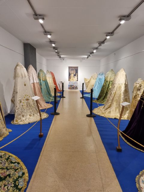 Exposición mantos de la Virgen del Rosario - 4, Foto 4