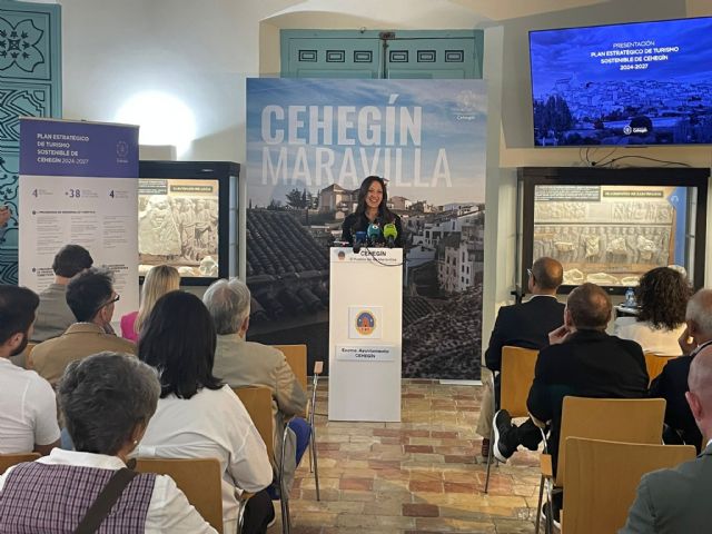 La alcaldesa de Cehegín presenta el innovador Plan Estratégico de Turismo Sostenible 2024-2027 - 3, Foto 3