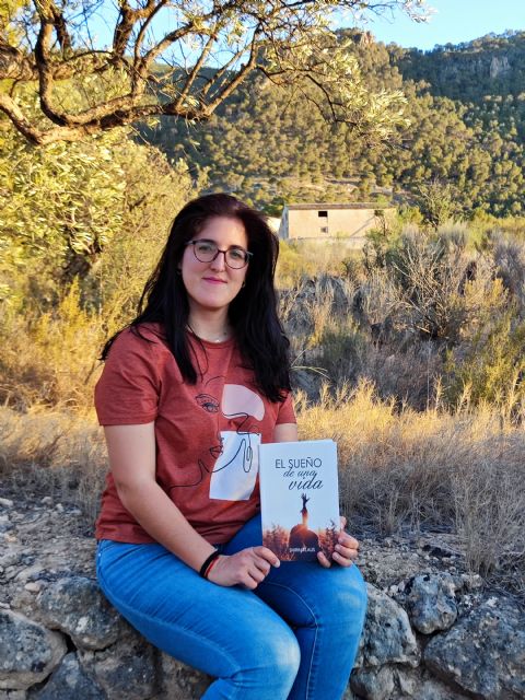 La escritora Shirin Klaus ambienta su nuevo libro en Murcia - 4, Foto 4