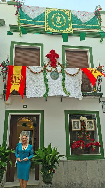 Religión . Sevilla . En la Iglesia Parroquial de Sta. María de la Asunción de la localidad Ilipense, celebra la XXVI Exaltación de la Santa Cruz - 2, Foto 2