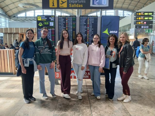 Estancia formativa Erasmus de cinco alumnas y dos profesoras del IES Rey Carlos III en Monterotondo (Roma) - 2, Foto 2