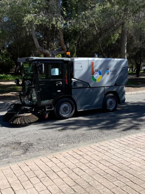 El Ayuntamiento de Bullas incorpora una nueva barredora al servicio de limpieza viaria - 1, Foto 1