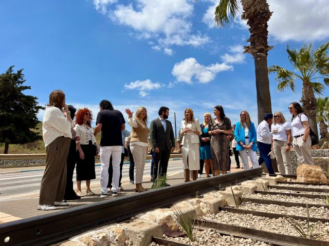 Los participantes en un programa de empleo impulsado por el Gobierno regional mejoran la sostenibilidad de los edificios públicos de La Unión - 1, Foto 1