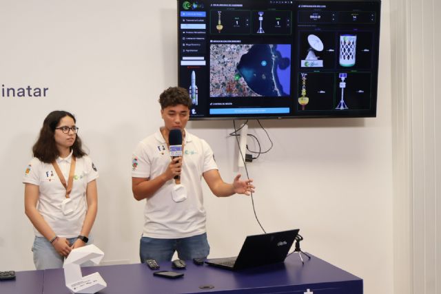 Alumnos del IES Tarraga Escribano participantes en el desafío Cansat son recibidos en el Ayuntamiento - 4, Foto 4