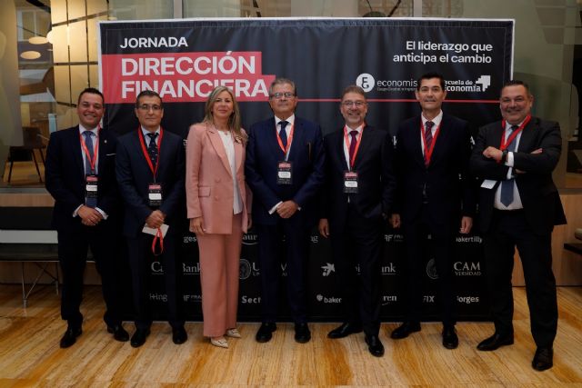 Los directores financieros (CFO) de grandes empresas y Pymes reivindican desde Murcia su papel estratégico en el futuro de las compa&ntilde;ías - 2, Foto 2