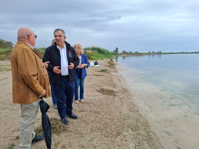 El Gobierno regional refuerza la vigilancia y la retirada de biomasa tras las lluvias torrenciales registradas en el entorno del Mar Menor - 2, Foto 2