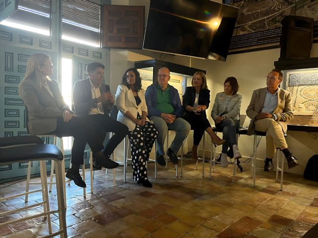El Museo Arqueológico de Cehegín acogió la presentación de “Soy Florista” con una mesa redonda sobre emprendimiento rural - 2, Foto 2