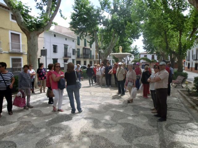Más de un centenar de usuarios del programa municipal torreño de gerontogimnasia disfrutaron de un viaje a Huéscar - 1, Foto 1