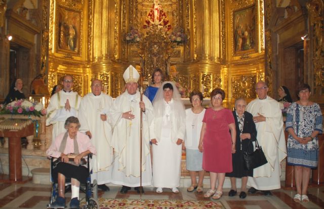 Una nueva virgen consagrada entrega su vida a la Iglesia de Cartagena - 2, Foto 2