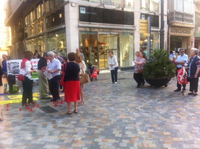 La Concejalía de Servicios Sociales, con los Círculos del Silencio - 2, Foto 2