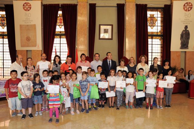 370 formas de ser solidarios - 1, Foto 1