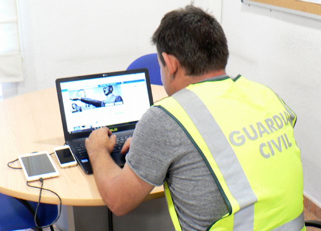 La Guardia Civil detiene a una persona por delitos de odio y de daños - 1, Foto 1