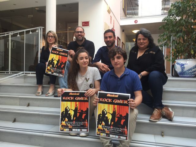 150 alumnos del IES Francisco Ros Giner estrenan el lunes 11 de junio en el Teatro Guerra el musical solidario Rock Giner - 1, Foto 1