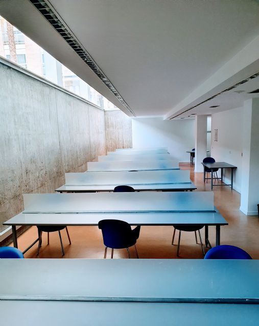 Con la entrada en la fase 3 reabre, hoy, sus puertas la sala de estudio de la Biblioteca municipal 'Pilar Barnés' de Lorca - 2, Foto 2
