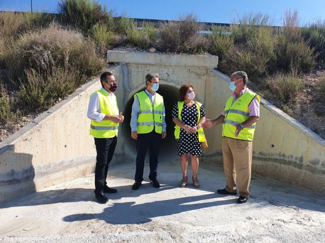 Mejoran el drenaje de la carretera que discurre entre Baños de Fortuna y Venta Collares - 1, Foto 1