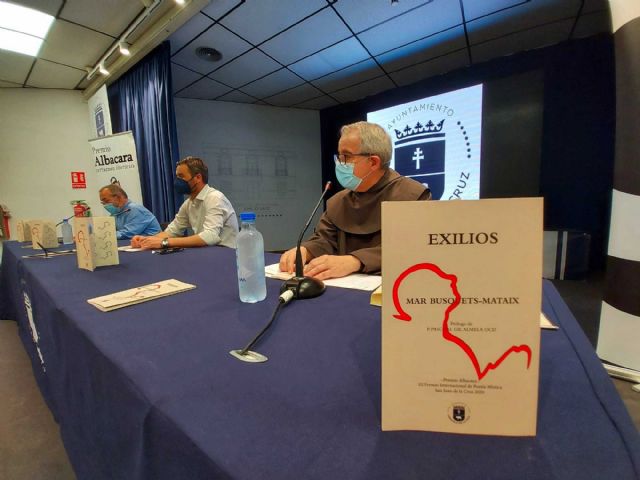 El Ayuntamiento de Caravaca edita el libro 'Exilios', obra ganadora del III Premio Internacional de Poesía Mística del Certamen Literario Albacara 2020 - 3, Foto 3