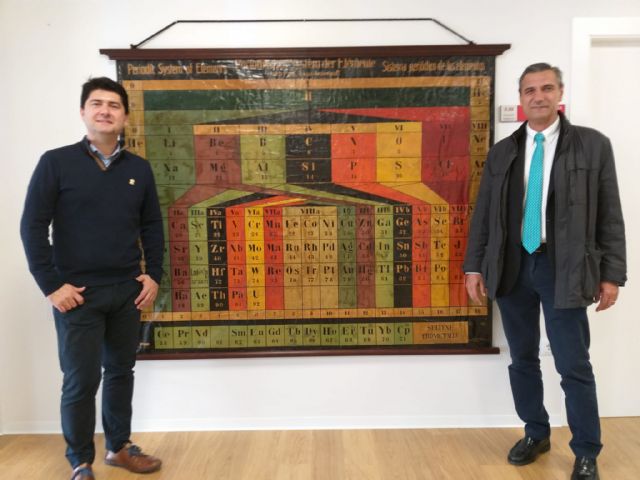 La Universidad de Murcia restaura una tabla periódica de von Antropoff de hace casi un siglo - 1, Foto 1