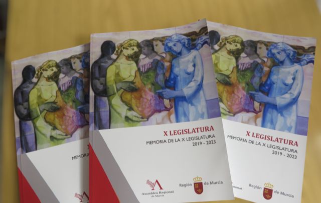 La memoria de actividad de la X Legislatura, disponible en la página web de la Asamblea Regional de Murcia - 1, Foto 1