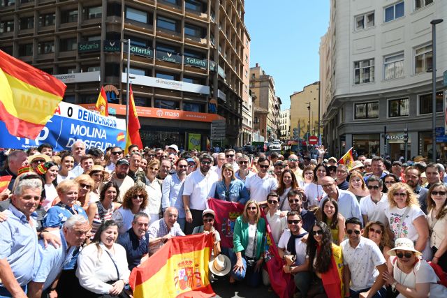 López Miras: Los españoles se merecen poder elegir entre el bochorno y la corrupción de Sánchez o la transparencia, la confianza y la gestión de Feijóo - 3, Foto 3