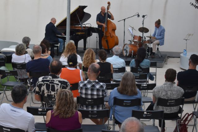 El italiano Daniele Gorgone da brillo al Cotijazz 2026 con un concierto �ntimo y en�rgico