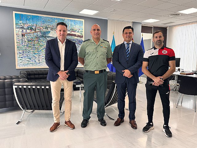 Recepci�n del Guardia Civil, Pablo Villalobos, tras ganar la medalla de oro en Judo en el Campeonato Nacional de todos los Ej�rcitos