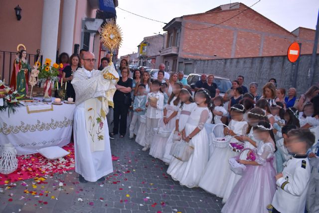 La procesión del Corpus Christi recorre un a&ntilde;o más las calles de Las Torres de Cotillas - 2, Foto 2