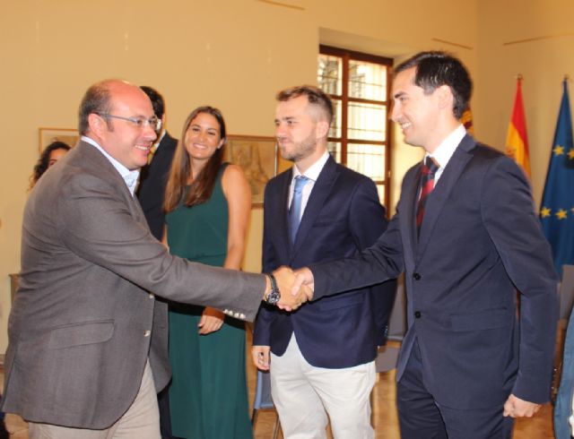 Ocho jóvenes murcianos realizarán becas en diferentes países para fomentar la internacionalización de la economía regional - 4, Foto 4