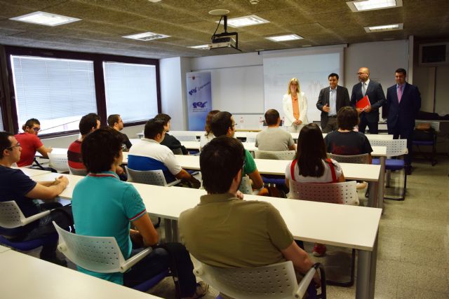 El SEF convoca a jóvenes con formación en Informática para un curso con compromiso de contratación en Capgemini - 1, Foto 1