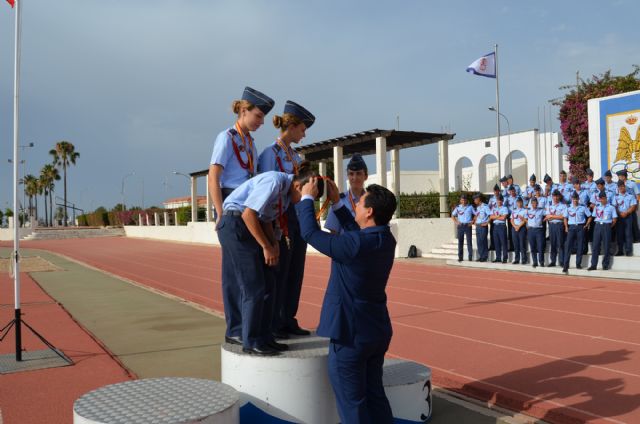 El alcalde de San Javier José Miguel Luengo asistió a la clausura del 51 Campeonato Nacional Militar de Pentatlón Aeronáutico  y a la graduación  de alumnos, en  la AGA - 1, Foto 1