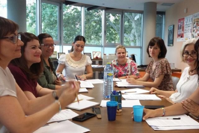 Familia y Educación coordinan actuaciones en materia de violencia de género para mejorar la protección a menores - 1, Foto 1