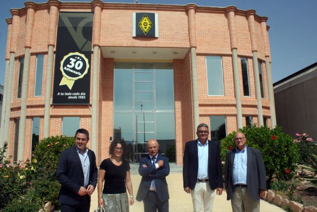 El consejero de Hacienda y el alcalde visitan la empresa de seguridad y centro de formación Vigilant - 1, Foto 1