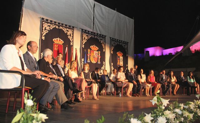 El Ayuntamiento de Puerto Lumbreras otorga distinciones a personas e instituciones en el Día de la Independencia - 2, Foto 2