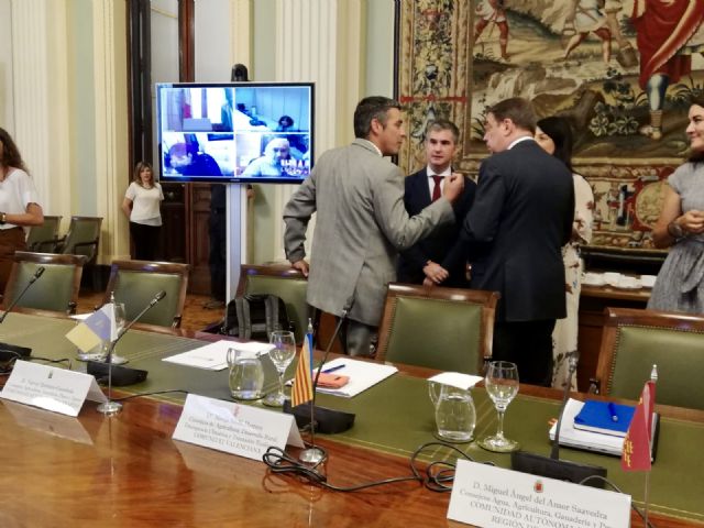 El Gobierno regional reclama al Estado la puesta en marcha del registro único europeo de productos fitosanitarios - 2, Foto 2