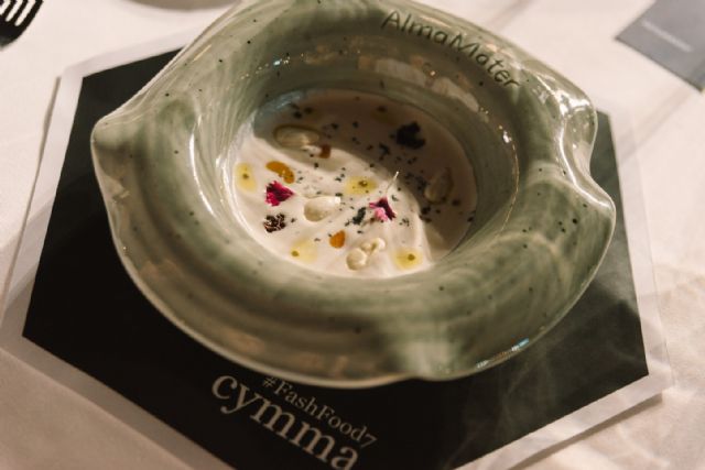 Fash Food sienta a sus comensales a cenar en el césped del estadio Nueva Condomina - 4, Foto 4