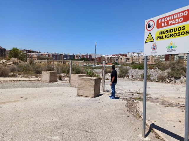 MC desmonta las mentiras de Castejón: La Fiscalía requiere al Ayuntamiento el análisis de las aguas de El Hondón y el correcto vallado de los terrenos - 1, Foto 1