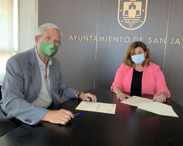 El Ayuntamiento de San Javier renueva su colaboración con la Junta Local de AECC - 1, Foto 1