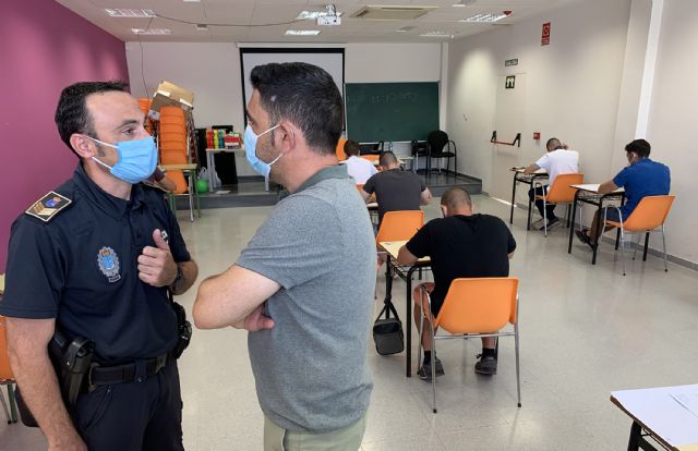 Comienzan los exámenes de oposición para las dos nuevas plazas de la Policía Local torreña - 1, Foto 1