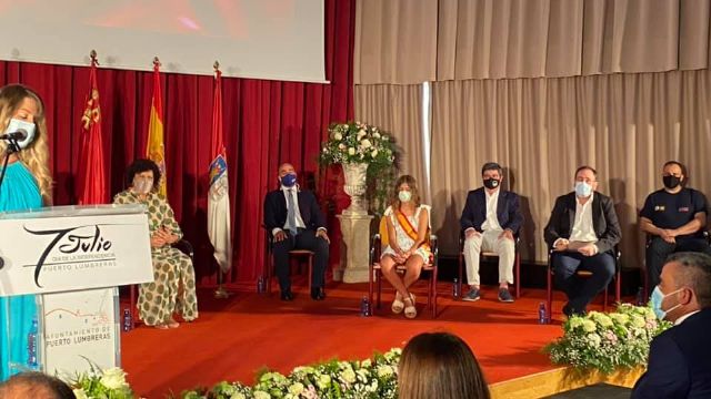 El Ayuntamiento de Puerto Lumbreras homenajeó a niños, sanitarios, empresarios, rastreadores y Banco de Alimentos en el día de la Independencia, por su contribución en la superación de la pandemia - 3, Foto 3